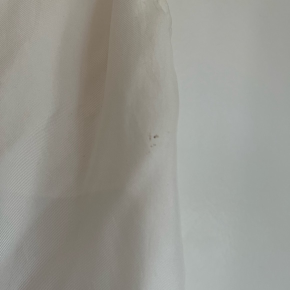 WHT slvless ruffle neck Elizabeth McKay silk tank - Picture 5 of 5